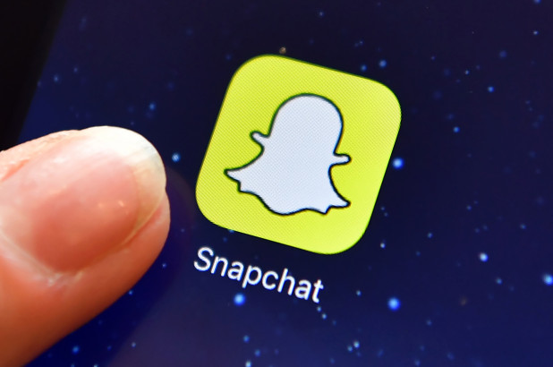 Method to spy somebody's snapchat without touching their cell phone