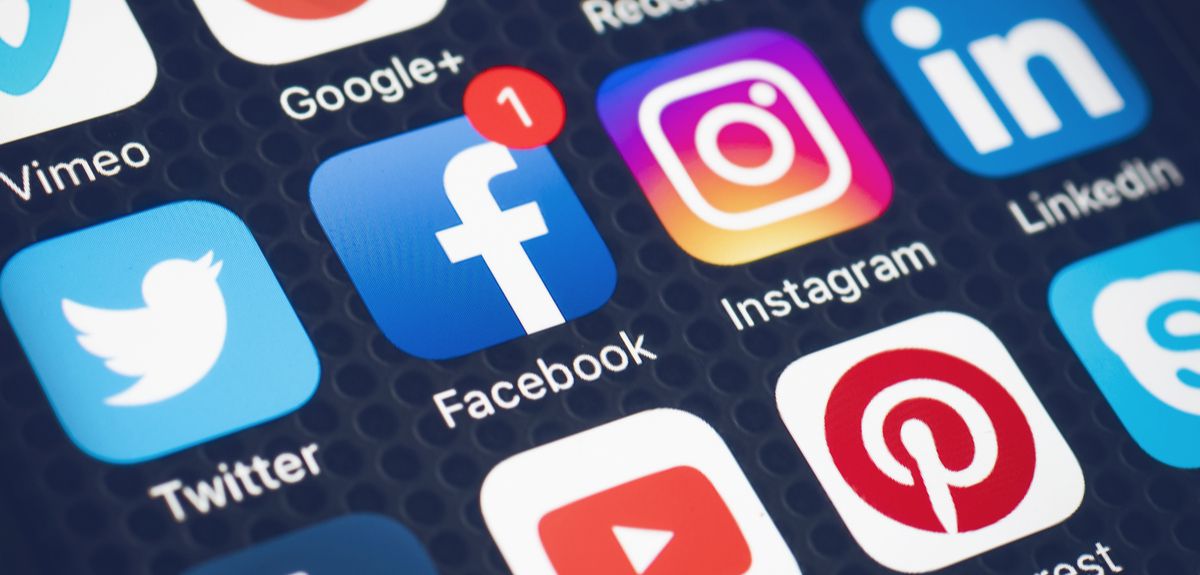 Learn 4 ways to see someone’s private Facebook wall