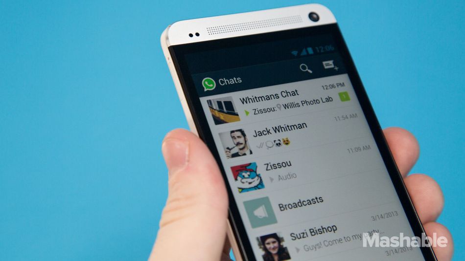 How To Read Someone's WhatsApp Messages Without Their Phone